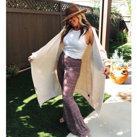 MAXI CARDIGAN ~ Powder beige - Picture 4 of 16